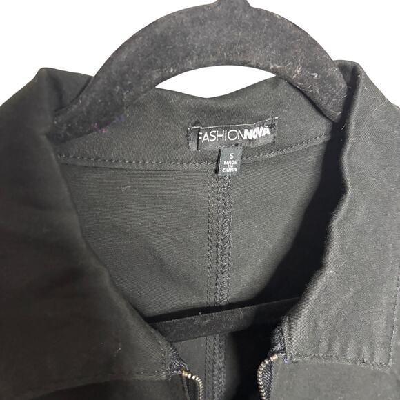 NWT Fashion Nova Black First In Line Utility Romper Women's Size Small - Picture 4 of 8